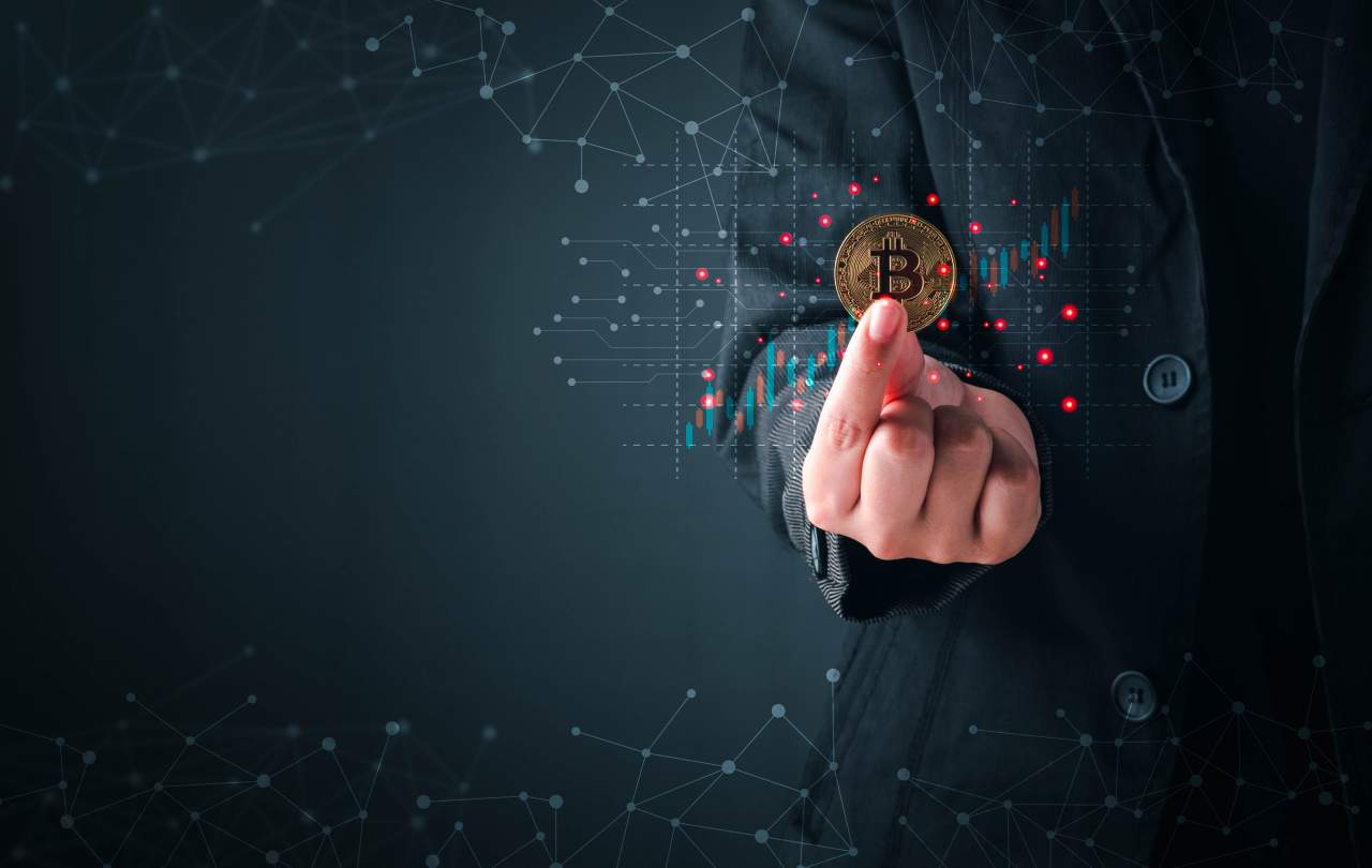Las empresas gestoras de criptomonedas cada vez son más contratadas por personas interesadas en criptomonedas, tras la pandemia