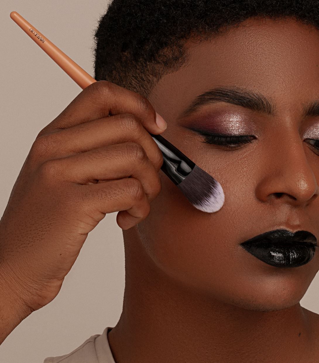 Rawge, la nueva marca española de maquillaje