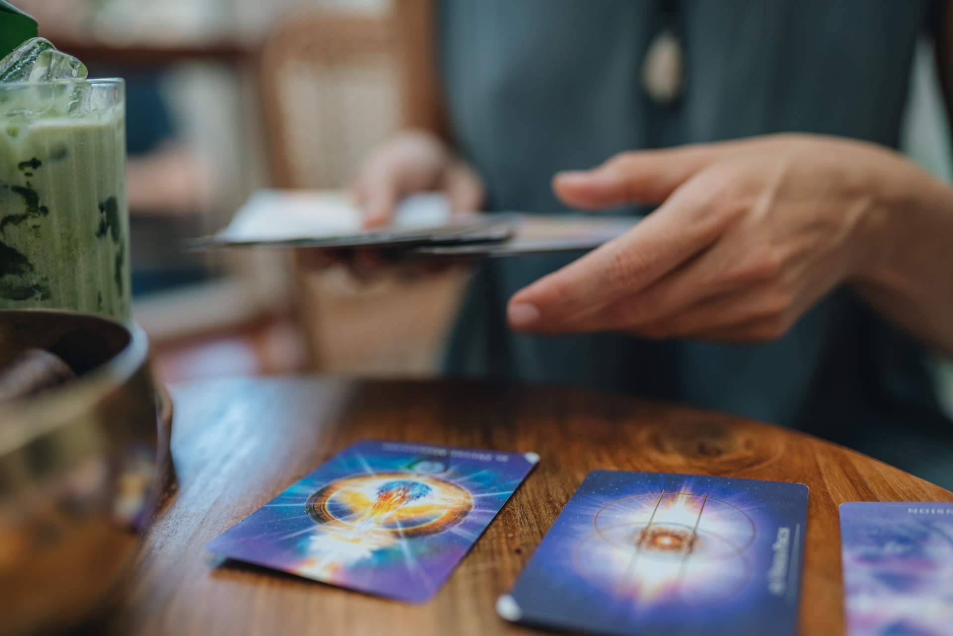 La Casa del Tarot y Videncia ofrece una consulta de vidente por teléfono