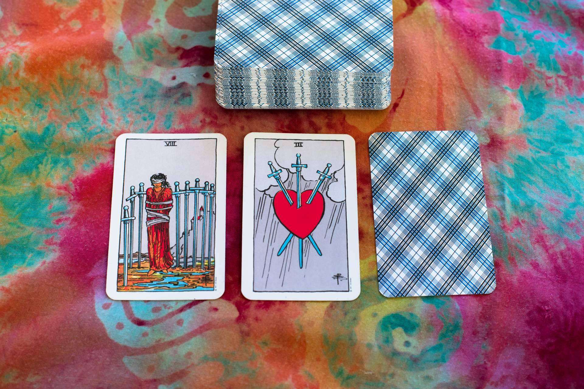 La vidente Amanda Gómez ofrece un tarot del amor fiable