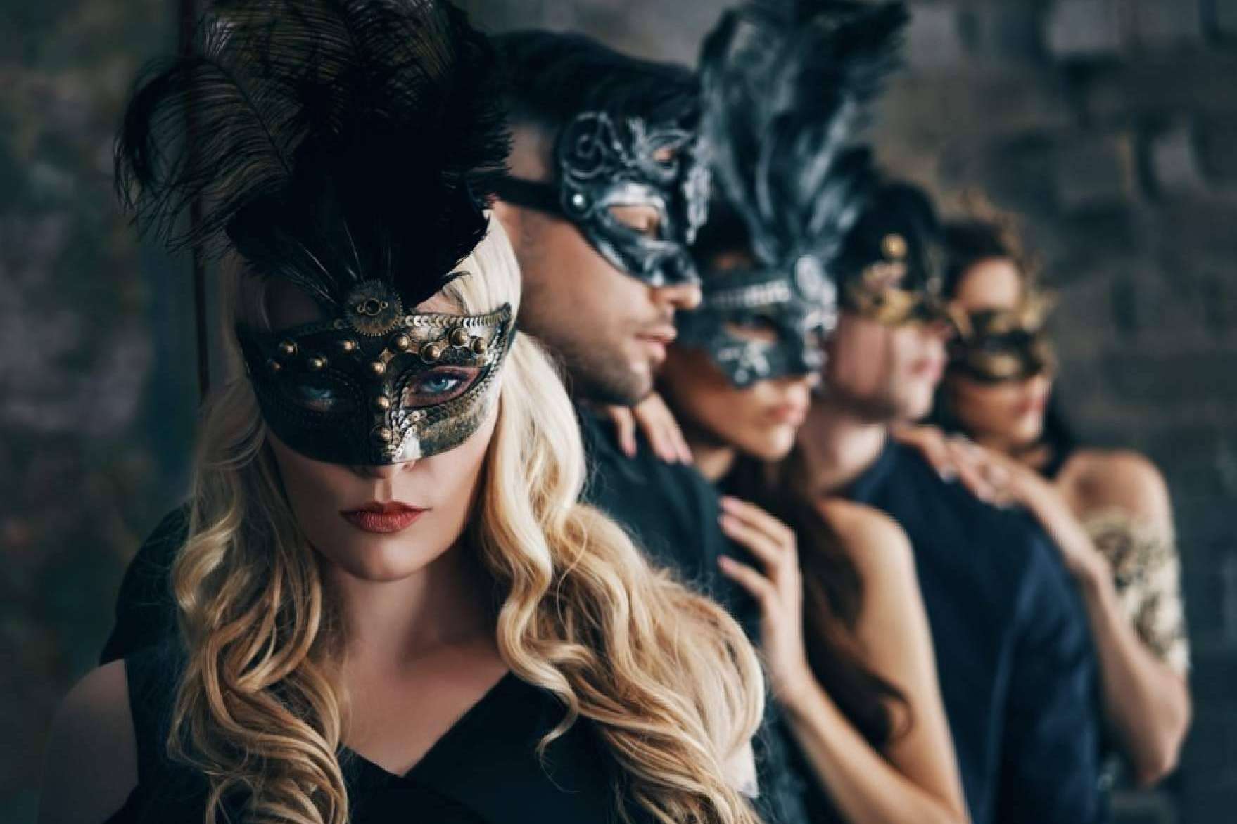 SwingerApp, también conocida como SWApp, es la red social más exclusiva para parejas OpenMind