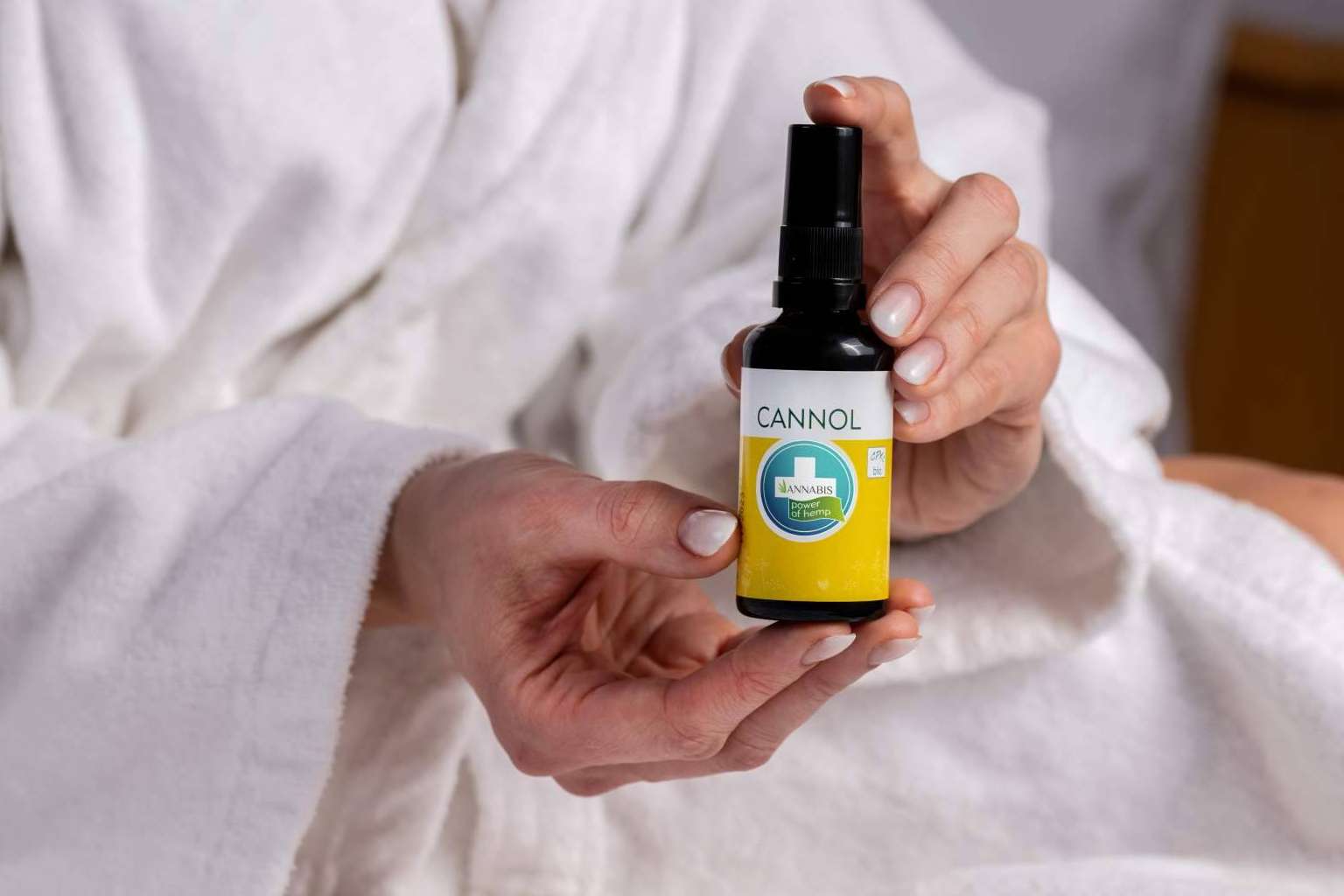 Aceite de cáñamo, el ingrediente cosmético que mejora la salud de la piel