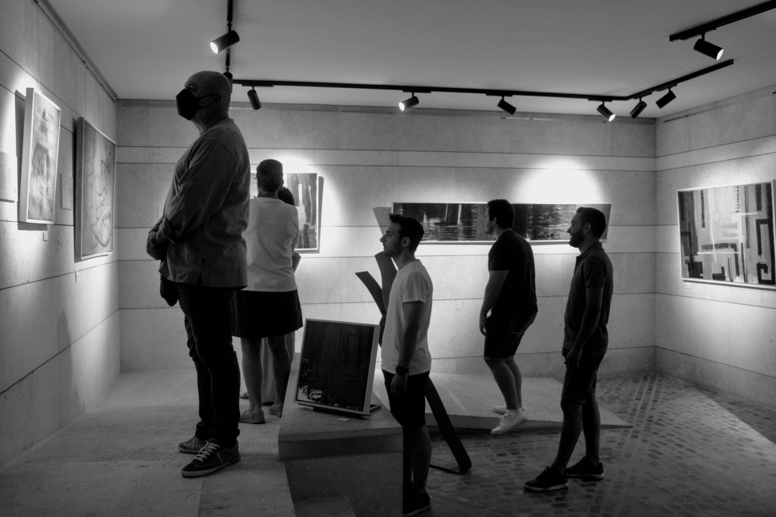La exposición 'De Laberintos, jardines y poesía', en la sede de la Demarcación de Cuenca del COACM