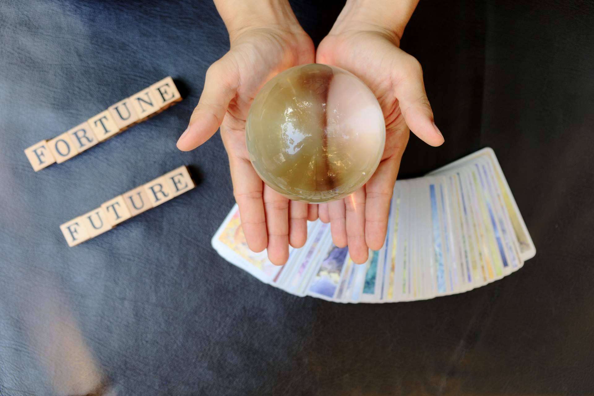 Las ventajas de internet para el tarot por chat, en La Casa del Tarot y Videncia