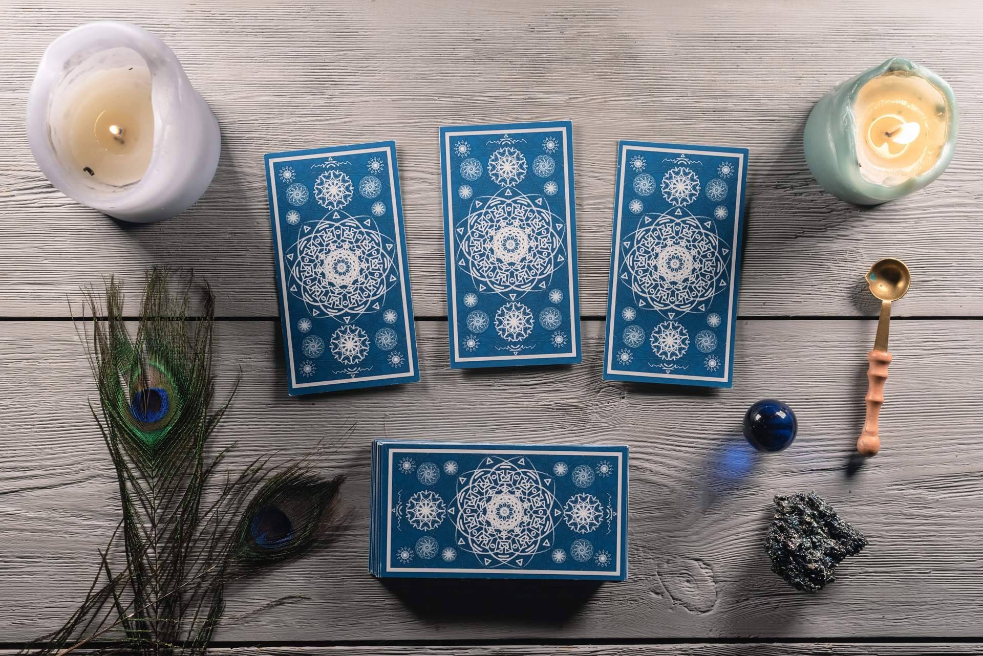Videntes sin preguntas y tarot fiable, de la mano de la tarotista Marta Aguado
