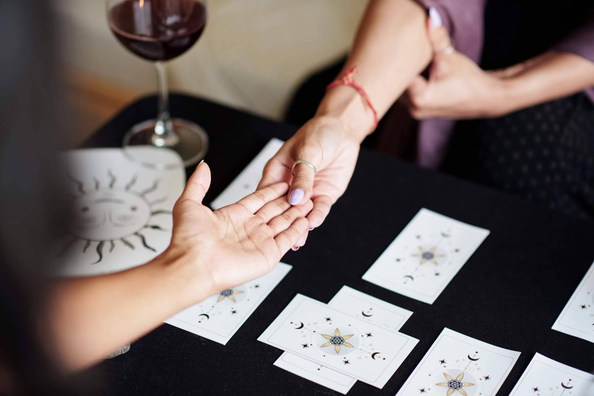 Mariela Gauna habla de las estafas en el mundo del tarot y la videncia