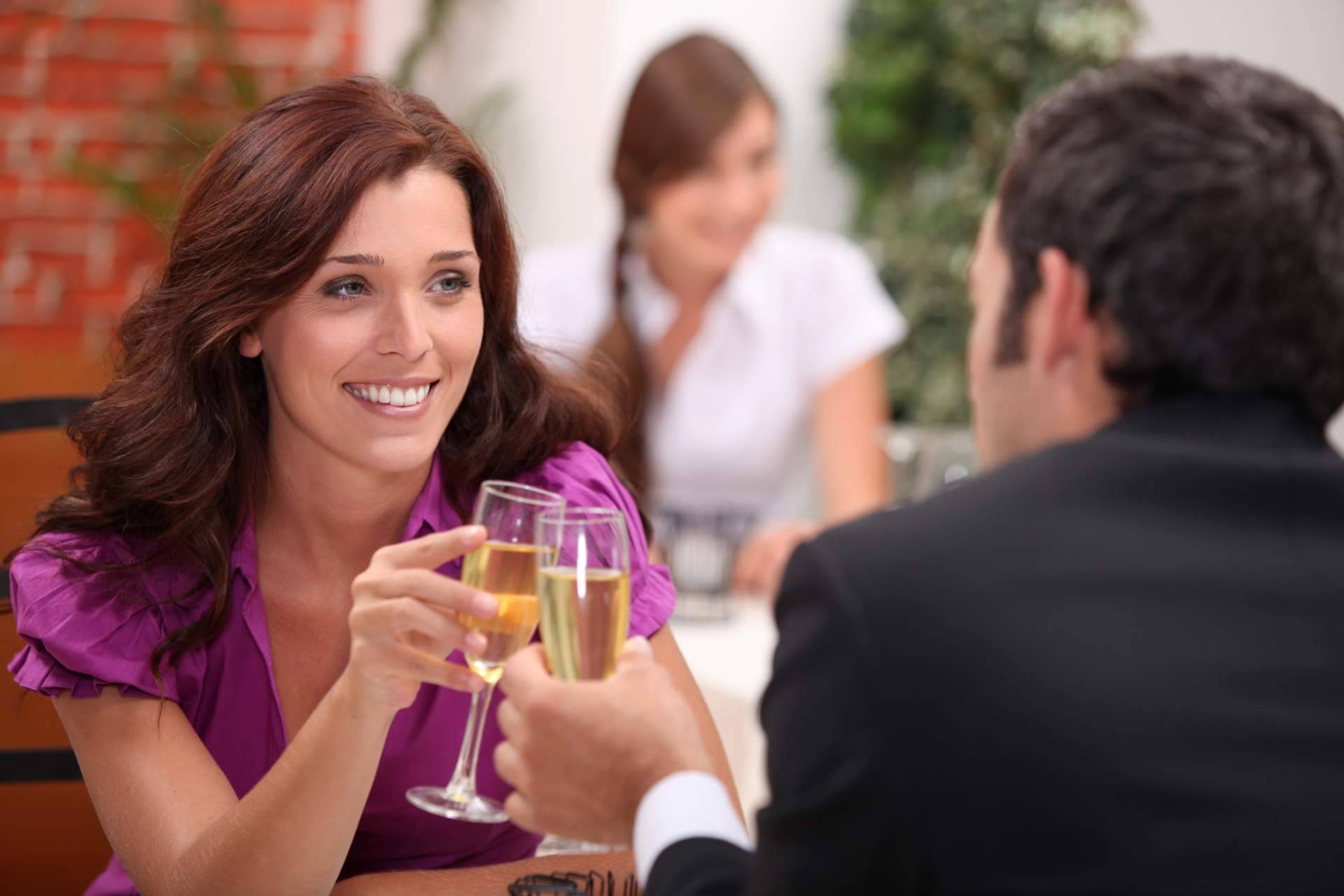 En qué consisten los eventos speed dating de BeDazzling en Madrid
