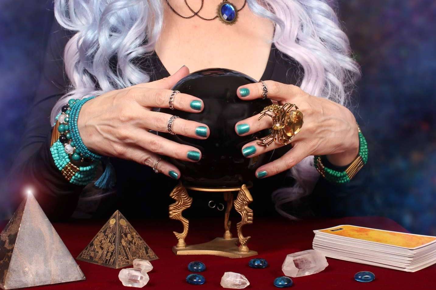 Dama Mágica, consulta de tarot gratuita de 9 a 10 horas de la noche