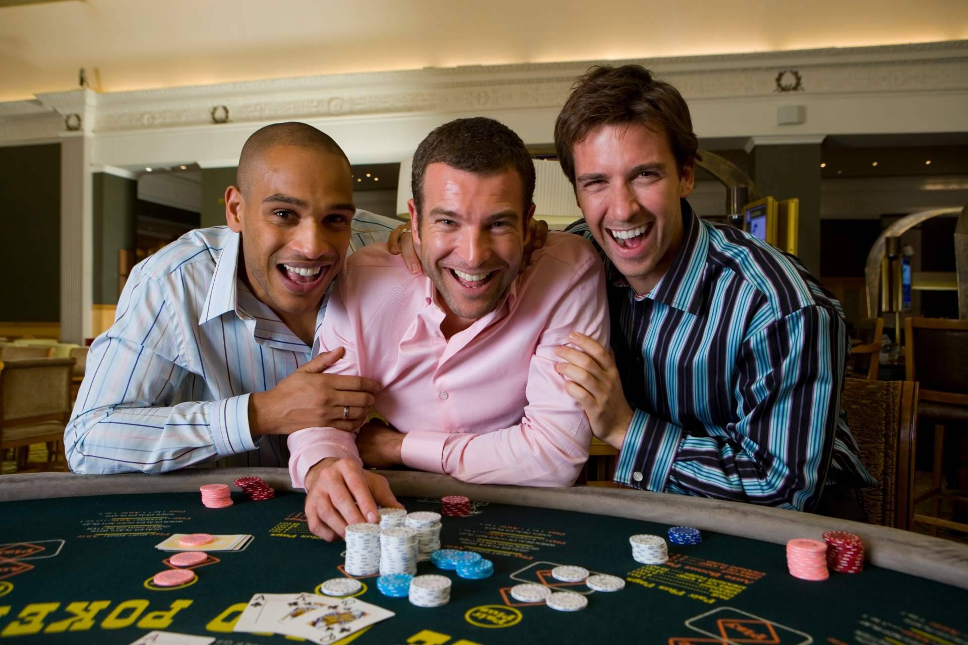 Casino 247 ofrece un catálogo exclusivo de casinos online con bonos y promociones de bienvenida